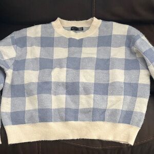 GAP Blue and Cream Checkered Sweater